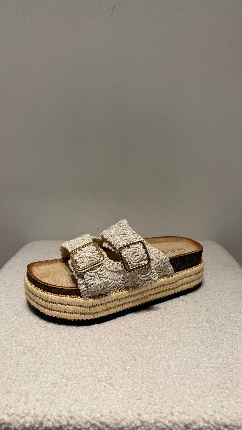 Mules plateforme crochet boucles dorées – Kiffeur