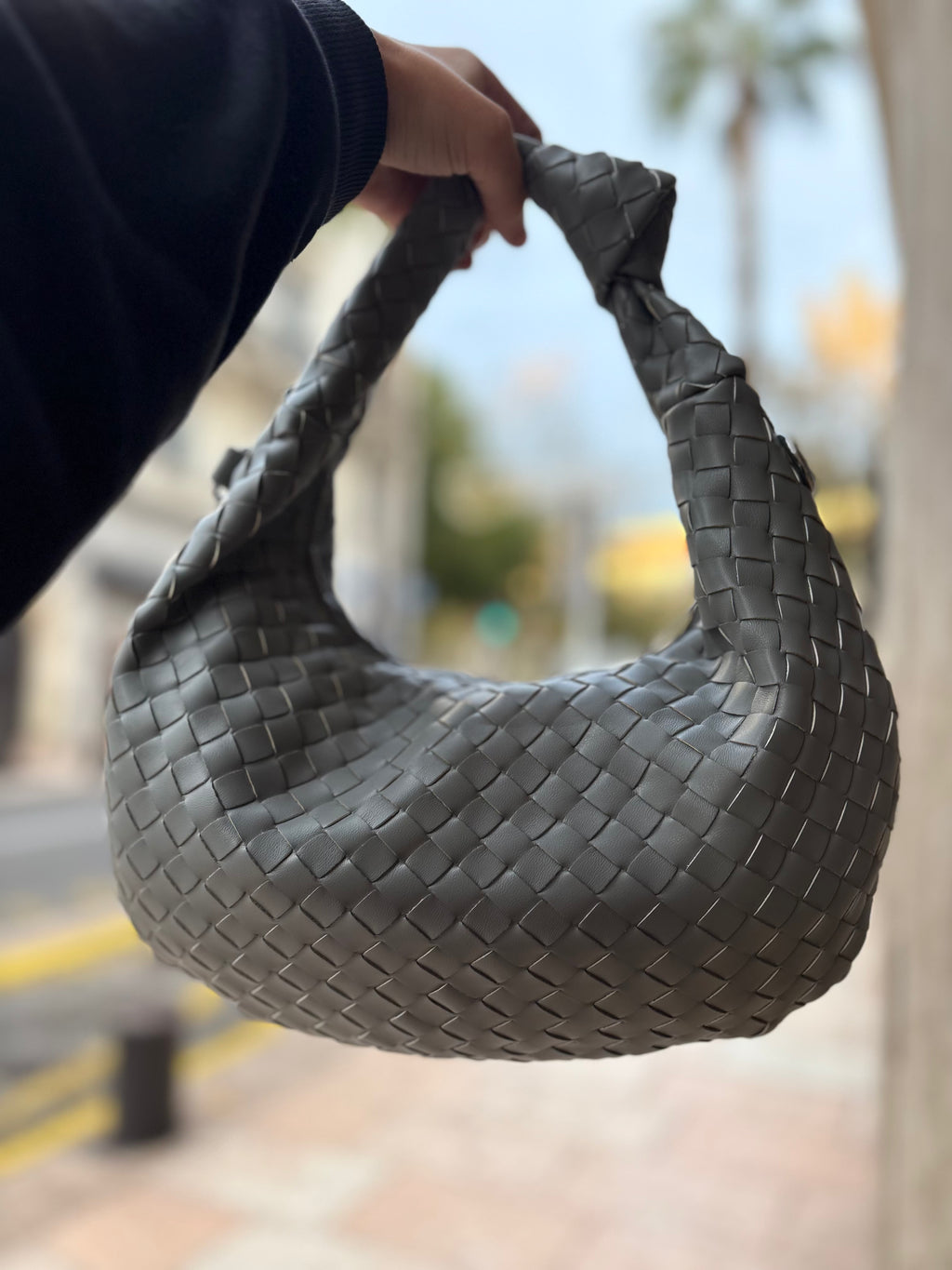 Sac tressé effet cuir – Élégance & tendance