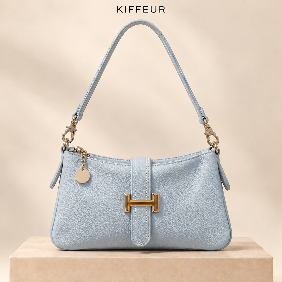 Sac Mila bleu clair vu de face – KIFFEUR